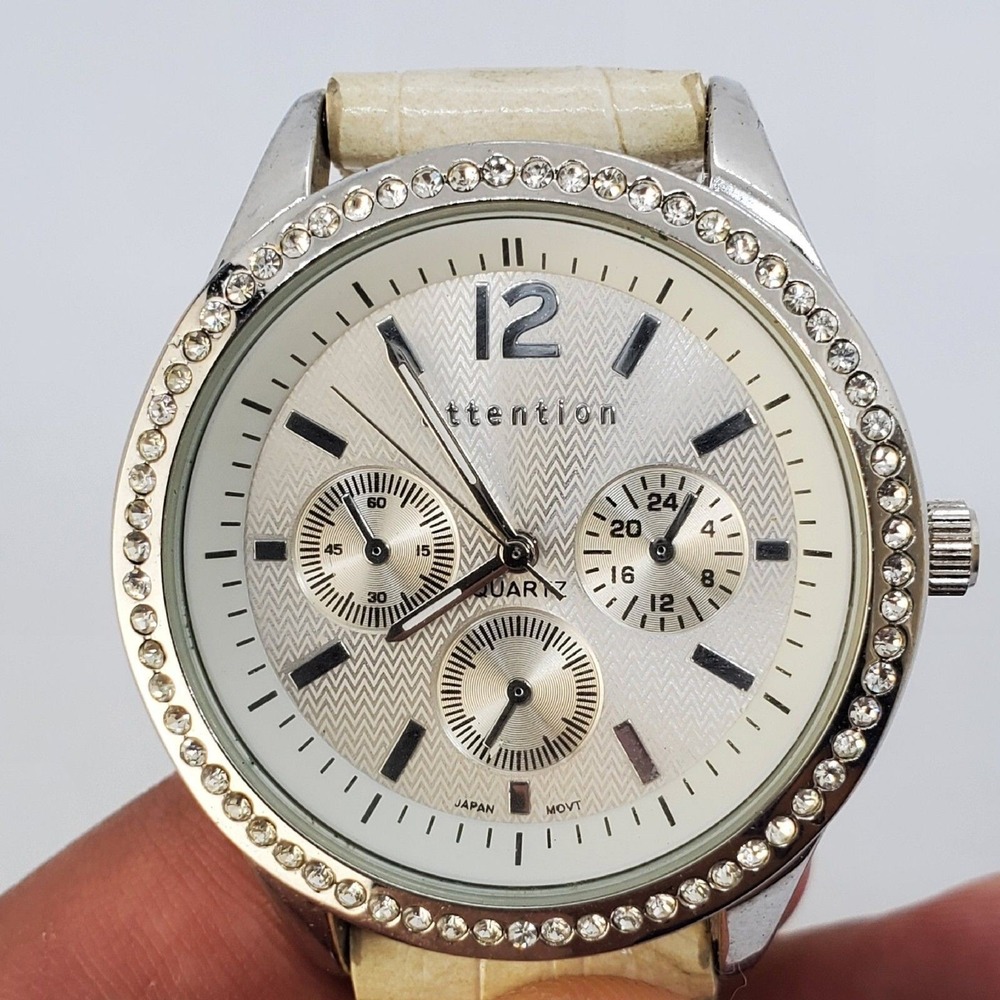 Attention Women's Watch 38MM Crystals Bezel Beige Leather Bands New Battery